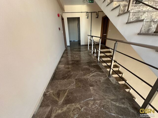 11-GSN GAYRİMENKUL'DEN KİRALIK 4550 m2 İSKANLI PRESTİJLİ PLAZA